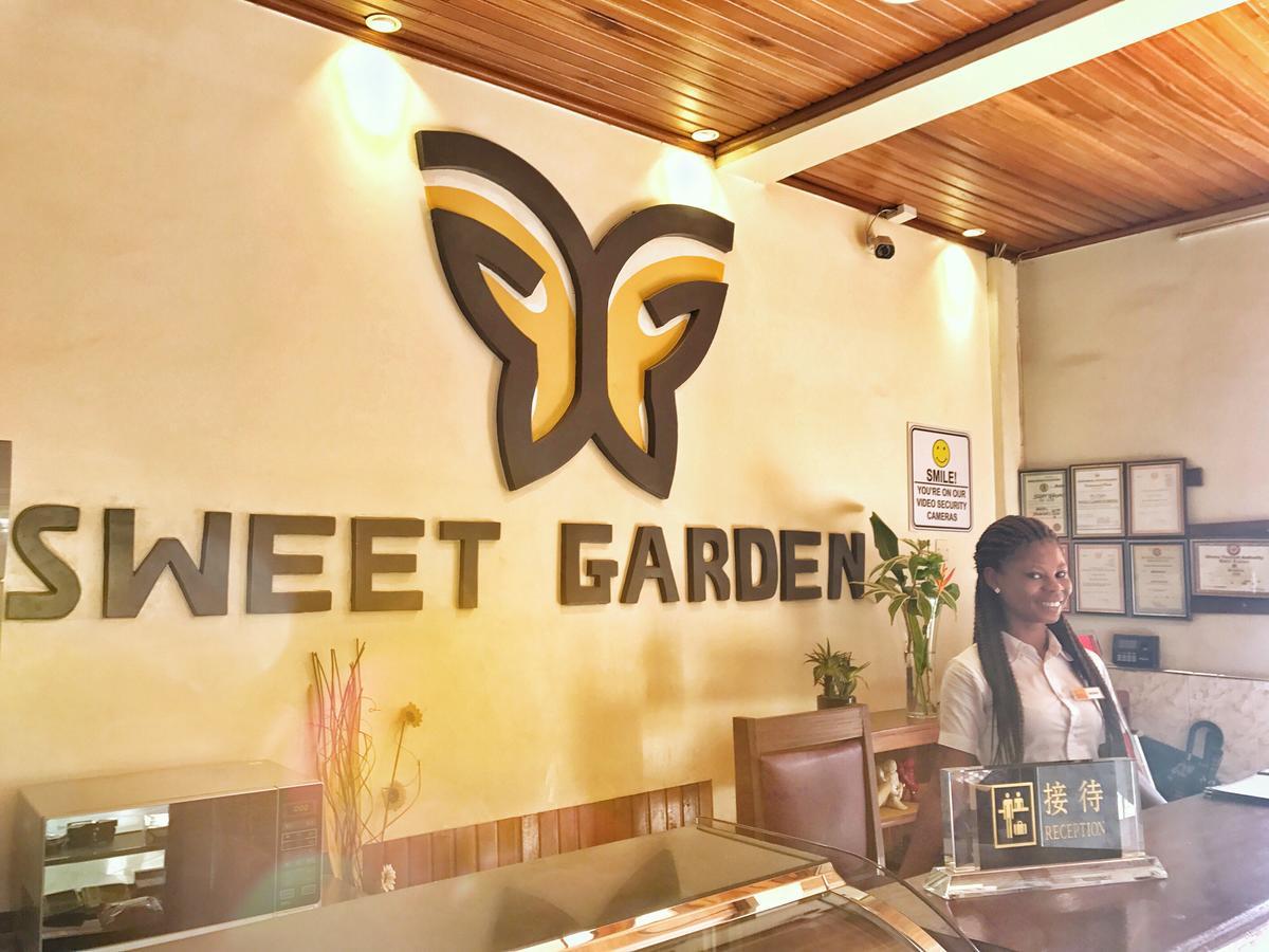 Sweet Garden Hotel Кумаси Экстерьер фото